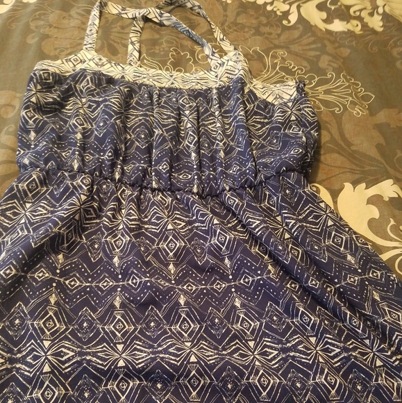 Dress - Picture 2 of 2